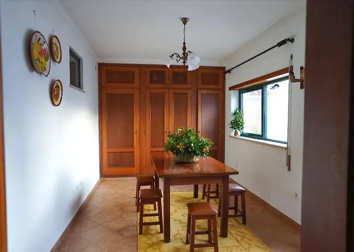 Casa Refugio Com Patio Interior Alcobaca